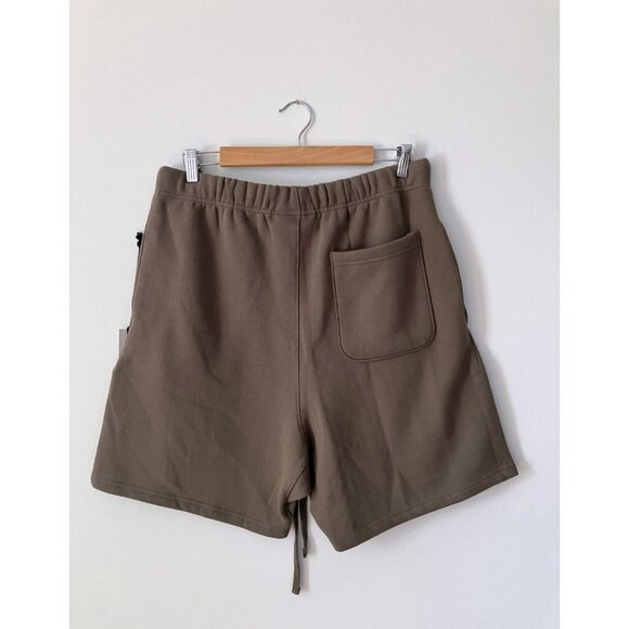 Fear of God Essentials Sweatshort Taupe Size Medium - Picture 3 of 6